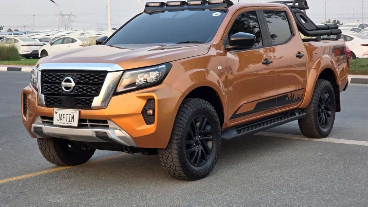 Nissan Navara EL 4x2Twin-Turbo Diesel 2.3L